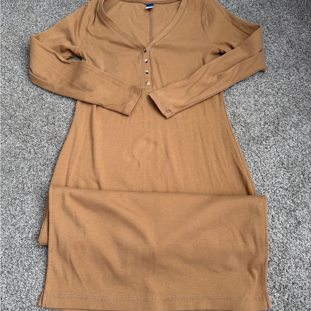 Old Navy Camel Long-Sleeve Midi Dress with V-Neck Buttons